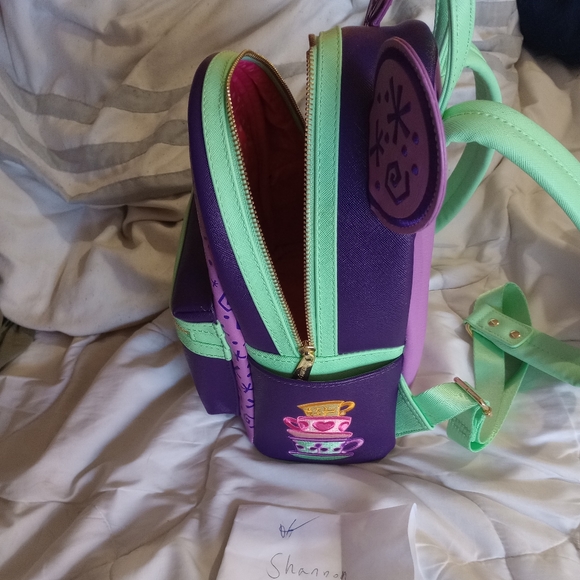 Minnie Mouse Loungefly Backpack - Picture 4 of 4